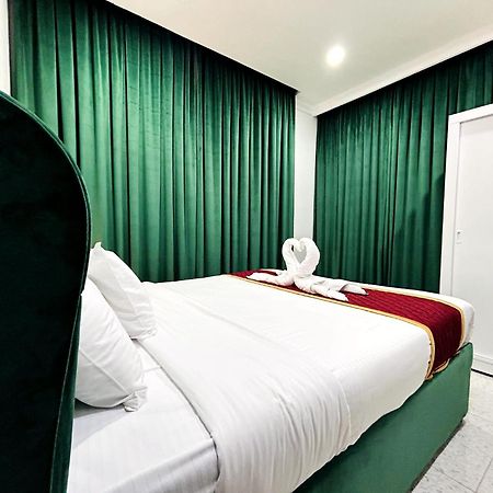 Ferienwohnung De Iris Regency Fahaheel Kuwait City Exterior foto