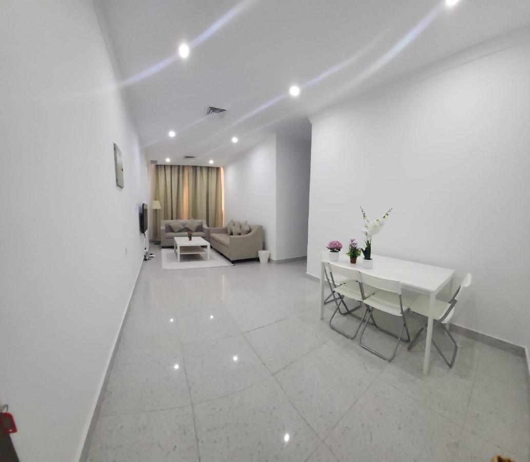 Ferienwohnung De Iris Regency Fahaheel Kuwait City Exterior foto