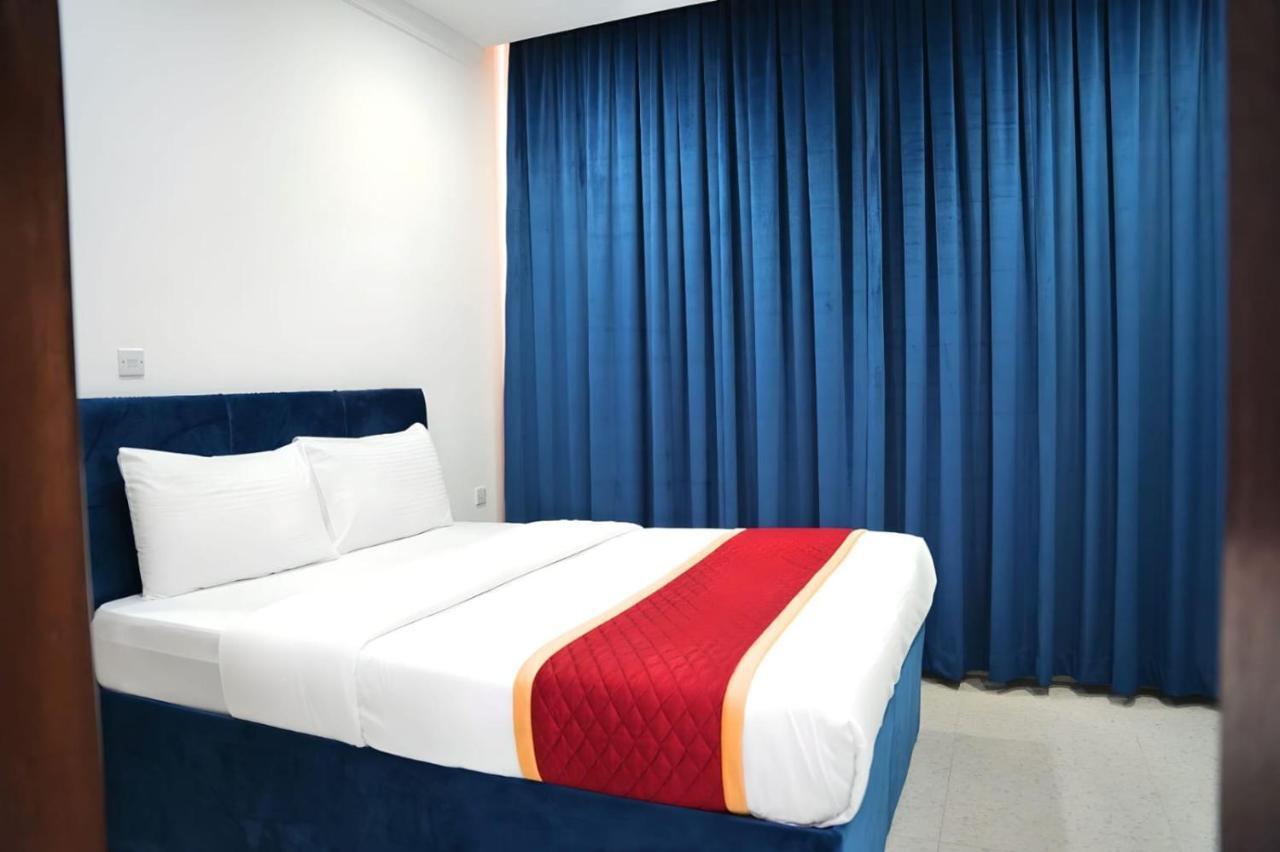 Ferienwohnung De Iris Regency Fahaheel Kuwait City Exterior foto