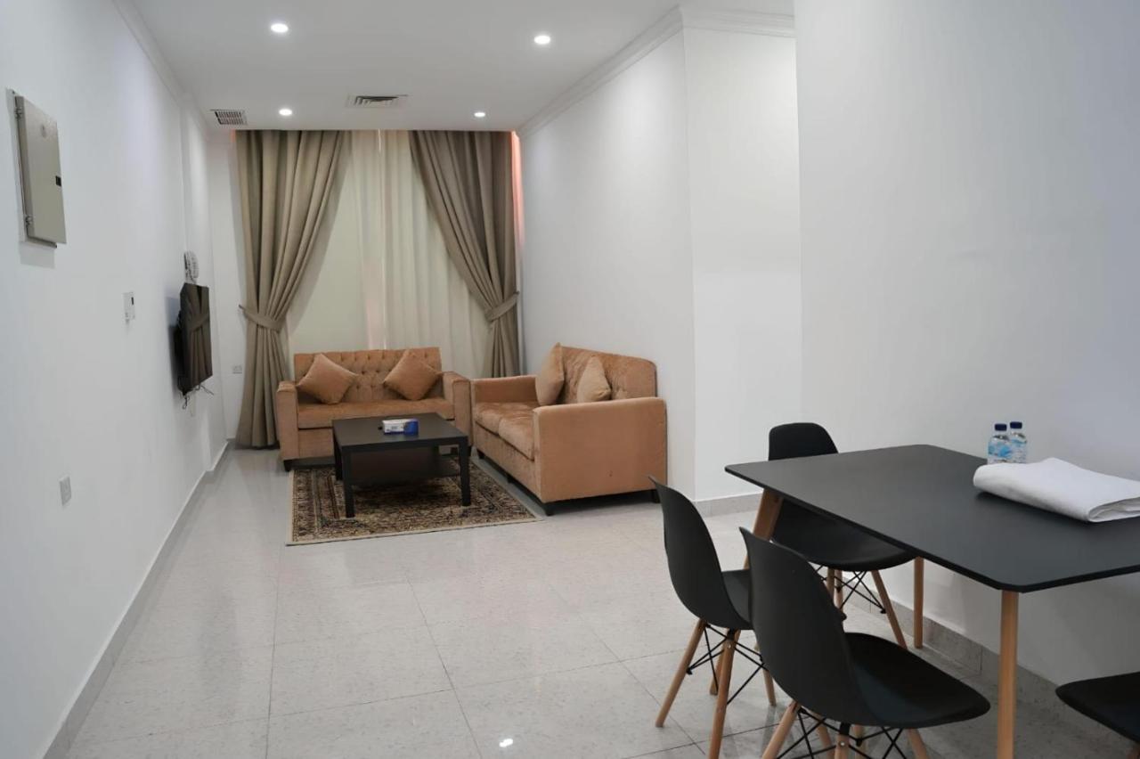 Ferienwohnung De Iris Regency Fahaheel Kuwait City Exterior foto