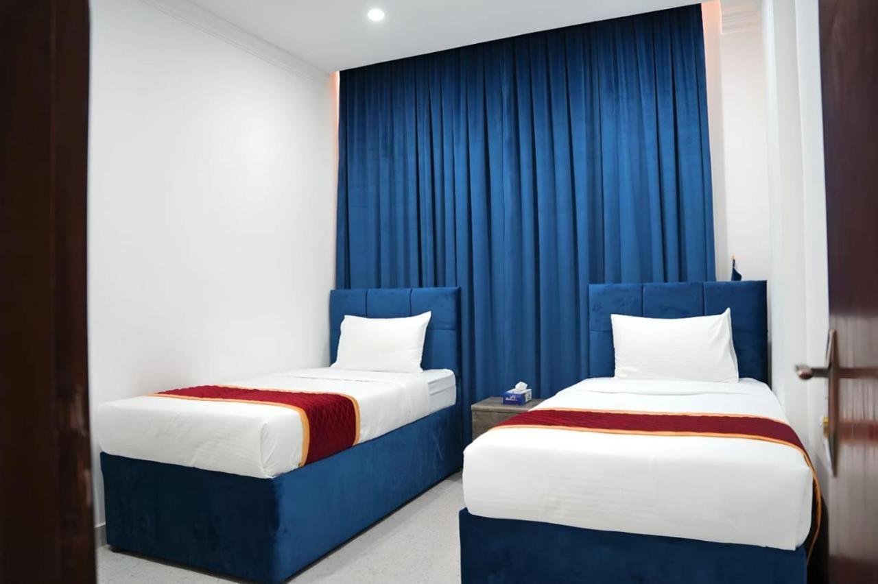Ferienwohnung De Iris Regency Fahaheel Kuwait City Exterior foto