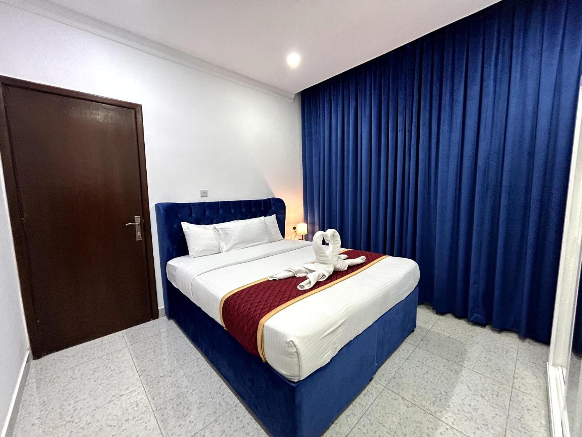 Ferienwohnung De Iris Regency Fahaheel Kuwait City Exterior foto