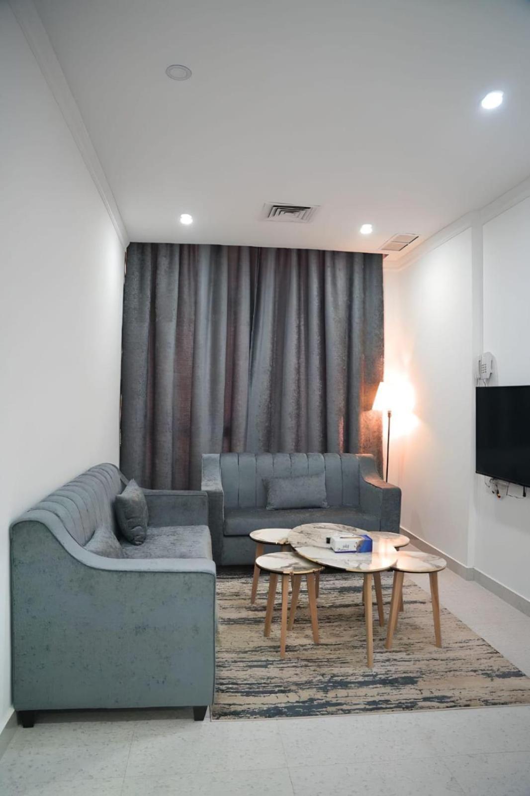 Ferienwohnung De Iris Regency Fahaheel Kuwait City Exterior foto