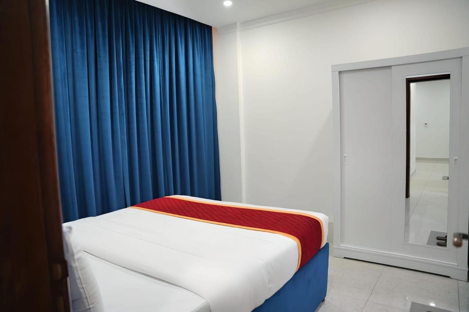 Ferienwohnung De Iris Regency Fahaheel Kuwait City Exterior foto