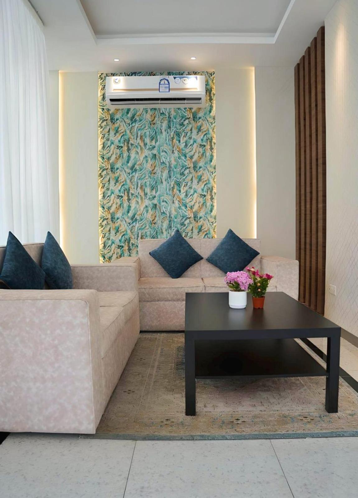 Ferienwohnung De Iris Regency Fahaheel Kuwait City Exterior foto